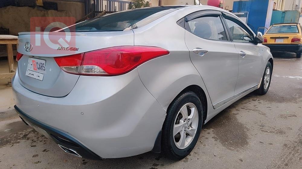 هیوندای ئەلەنترا